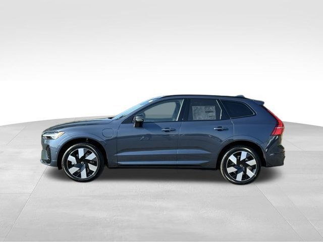 2025 Volvo XC60 Plug-In Hybrid Plus