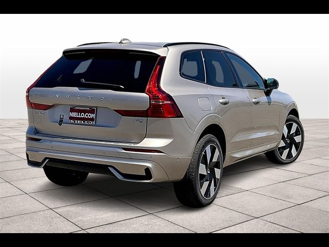 2025 Volvo XC60 Plug-In Hybrid Plus