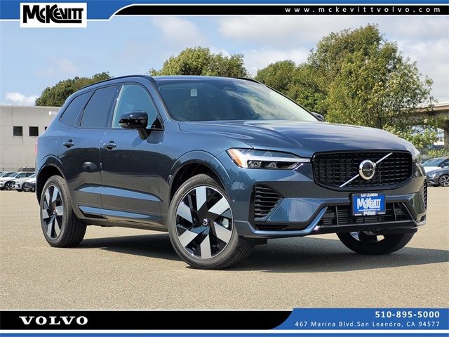 2025 Volvo XC60 Plug-In Hybrid Plus