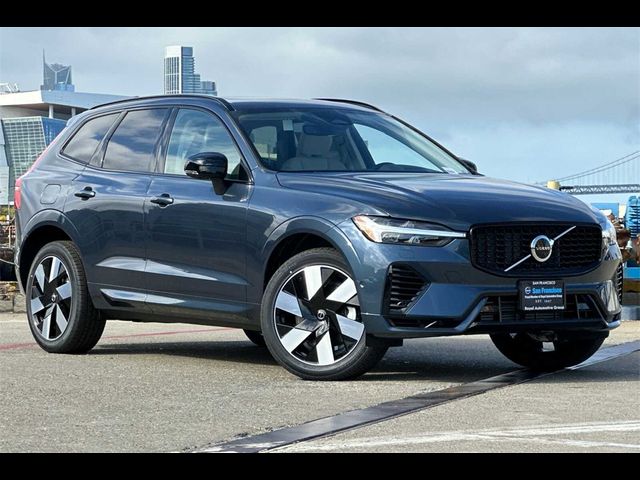 2025 Volvo XC60 Plug-In Hybrid Plus