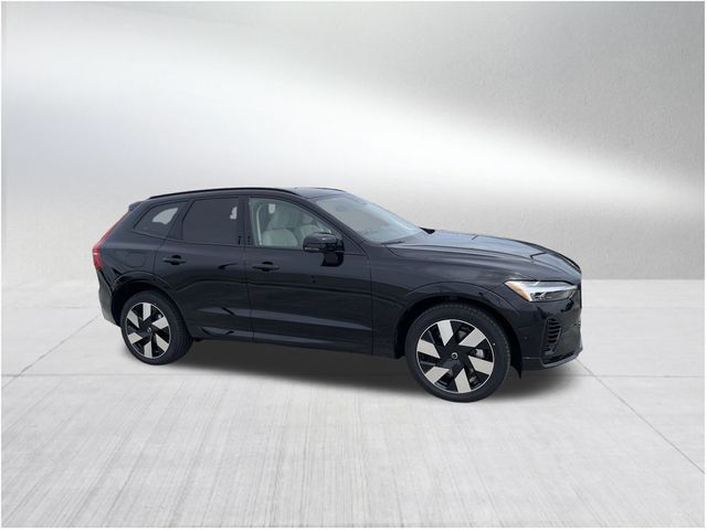 2025 Volvo XC60 Plug-In Hybrid Plus