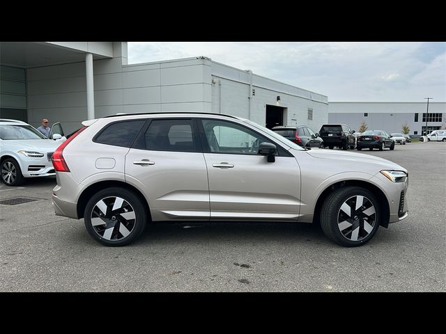 2025 Volvo XC60 Plug-In Hybrid Plus