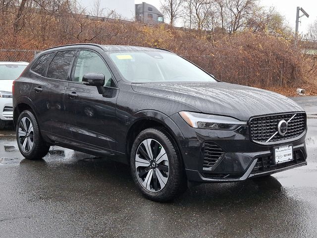 2025 Volvo XC60 Plug-In Hybrid Plus