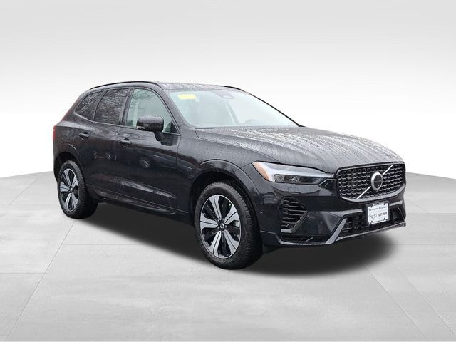 2025 Volvo XC60 Plug-In Hybrid Plus