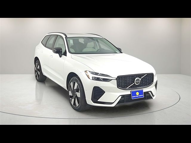 2025 Volvo XC60 Plug-In Hybrid Plus