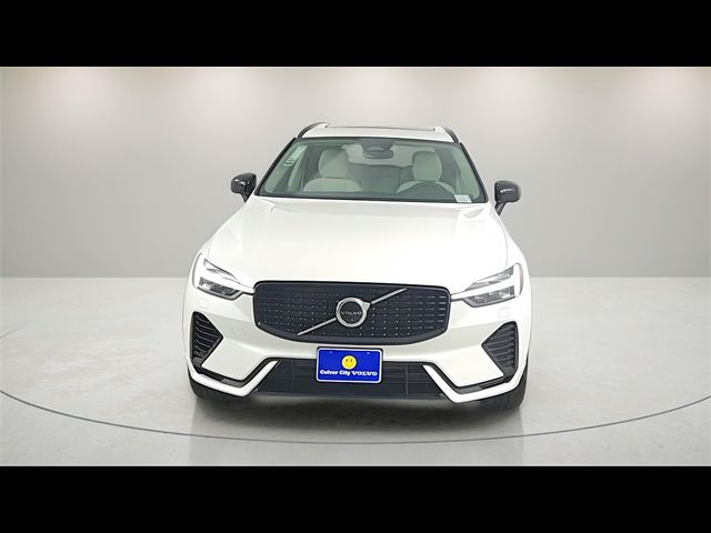 2025 Volvo XC60 Plug-In Hybrid Plus