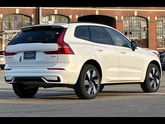 2025 Volvo XC60 Plug-In Hybrid Plus