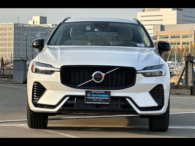 2025 Volvo XC60 Plug-In Hybrid Plus