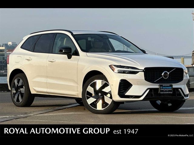 2025 Volvo XC60 Plug-In Hybrid Plus