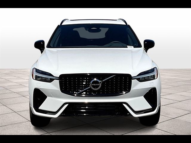 2025 Volvo XC60 Plug-In Hybrid Plus