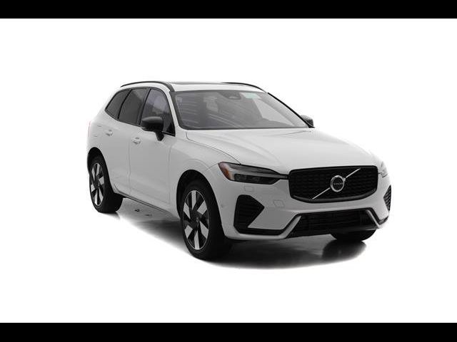 2025 Volvo XC60 Plug-In Hybrid Plus