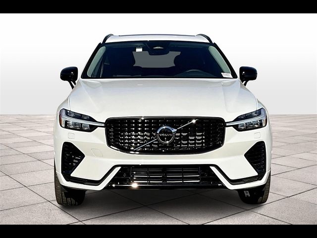 2025 Volvo XC60 Plug-In Hybrid Plus