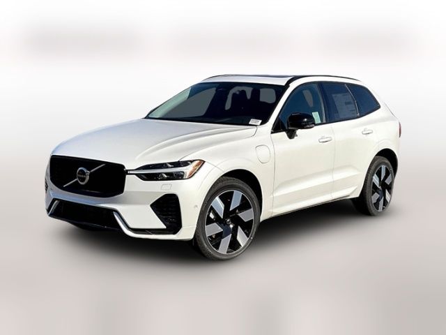 2025 Volvo XC60 Plug-In Hybrid Plus