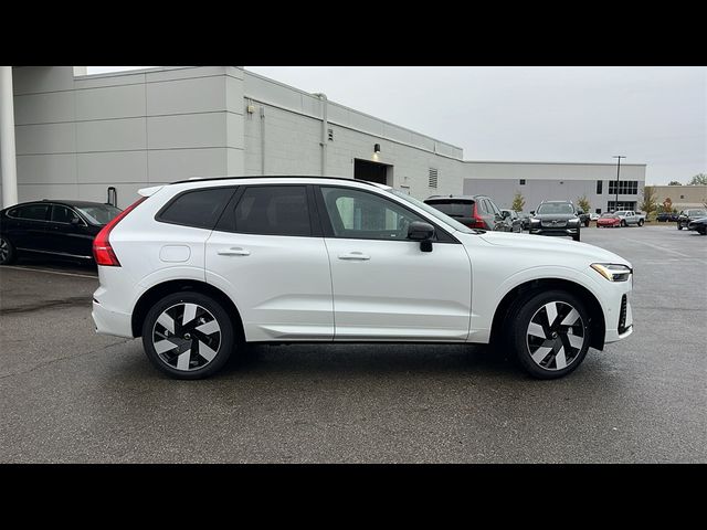 2025 Volvo XC60 Plug-In Hybrid Plus