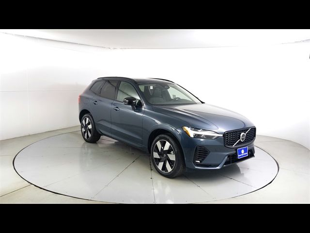 2025 Volvo XC60 Plug-In Hybrid Plus