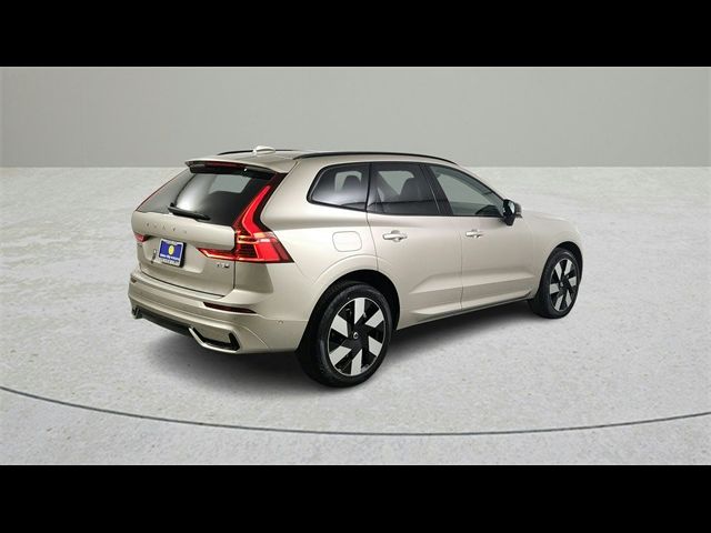 2025 Volvo XC60 Plug-In Hybrid Plus