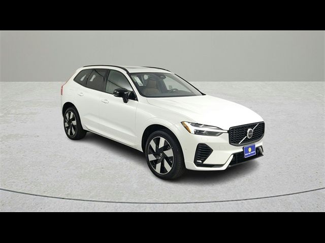 2025 Volvo XC60 Plug-In Hybrid Plus