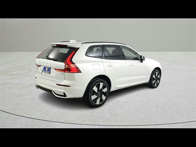 2025 Volvo XC60 Plug-In Hybrid Plus