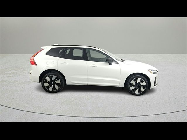 2025 Volvo XC60 Plug-In Hybrid Plus