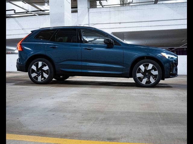 2025 Volvo XC60 Plug-In Hybrid Plus