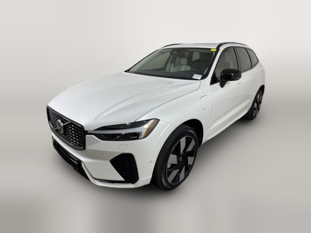 2025 Volvo XC60 Plug-In Hybrid Plus