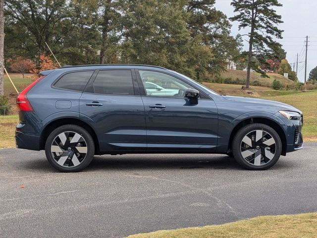 2025 Volvo XC60 Plug-In Hybrid Plus