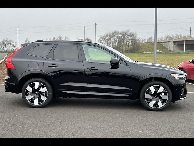 2025 Volvo XC60 Plug-In Hybrid Plus