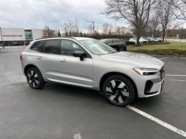 2025 Volvo XC60 Plug-In Hybrid Plus