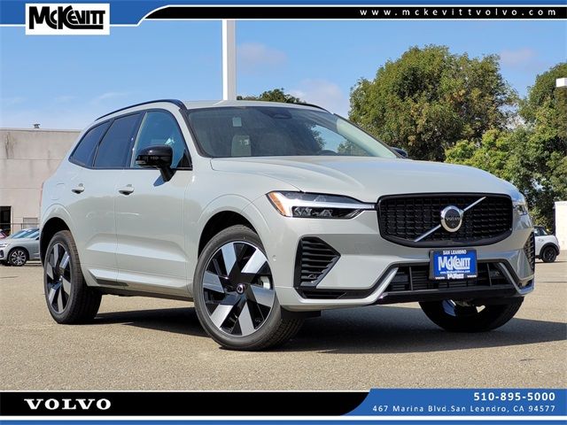 2025 Volvo XC60 Plug-In Hybrid Plus