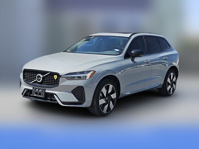 2025 Volvo XC60 Plug-In Hybrid Plus