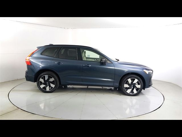 2025 Volvo XC60 Plug-In Hybrid Plus