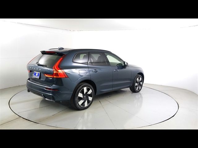 2025 Volvo XC60 Plug-In Hybrid Plus