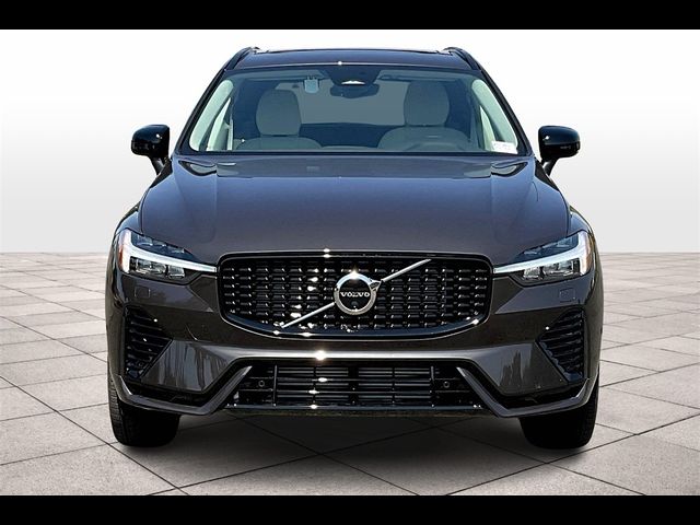 2025 Volvo XC60 Plug-In Hybrid Plus