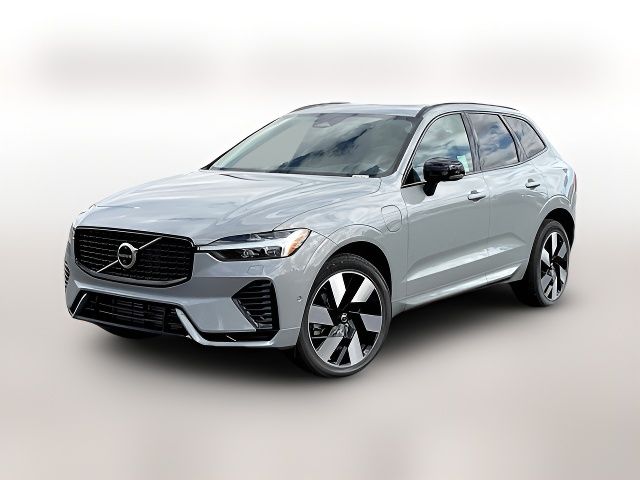 2025 Volvo XC60 Plug-In Hybrid Plus