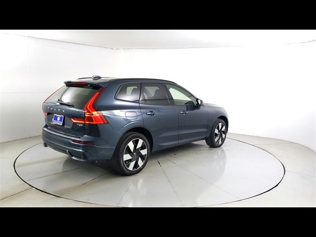 2025 Volvo XC60 Plug-In Hybrid Plus