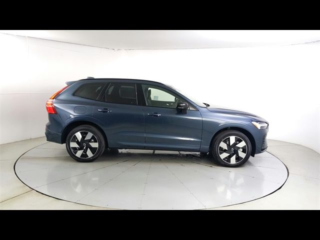 2025 Volvo XC60 Plug-In Hybrid Plus