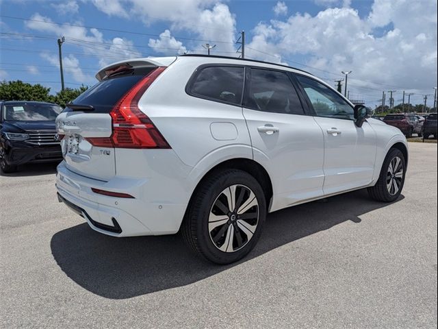 2025 Volvo XC60 Plug-In Hybrid Plus