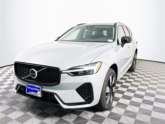 2025 Volvo XC60 Plug-In Hybrid Plus