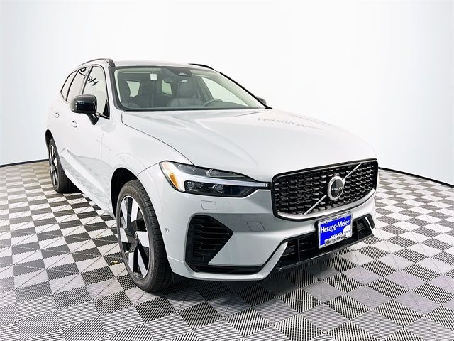 2025 Volvo XC60 Plug-In Hybrid Plus