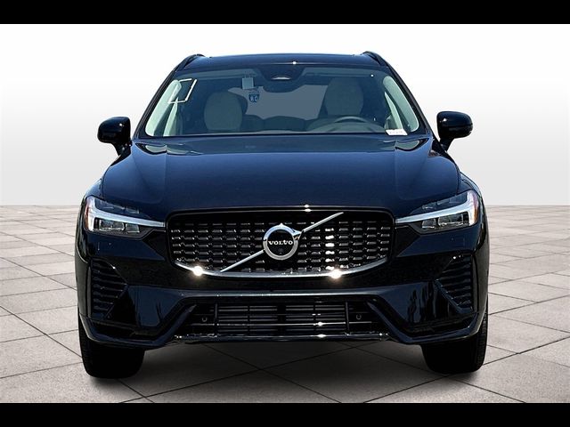2025 Volvo XC60 Plug-In Hybrid Plus