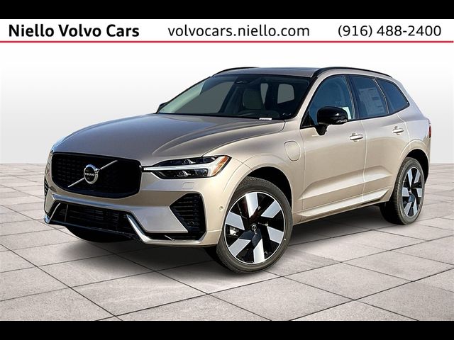 2025 Volvo XC60 Plug-In Hybrid Plus