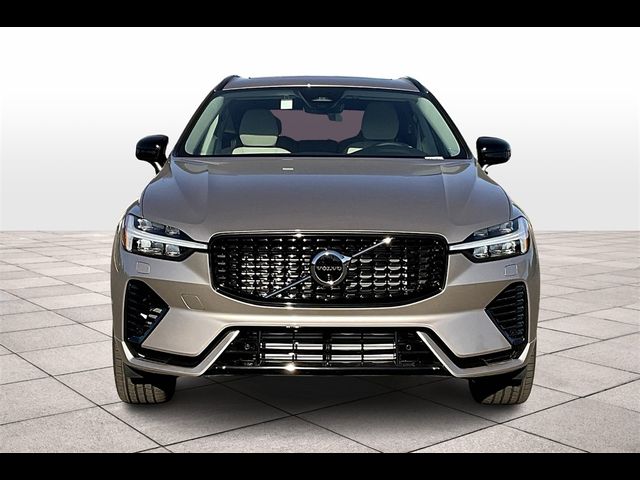 2025 Volvo XC60 Plug-In Hybrid Plus