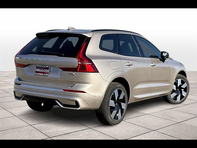 2025 Volvo XC60 Plug-In Hybrid Plus