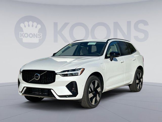 2025 Volvo XC60 Plug-In Hybrid Plus