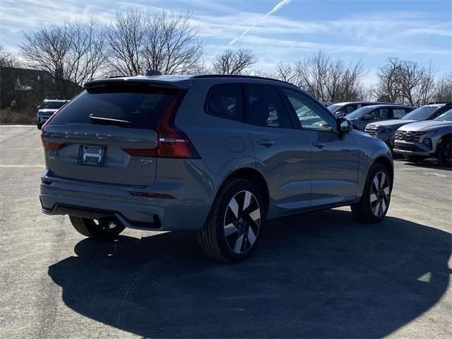 2025 Volvo XC60 Plug-In Hybrid Plus