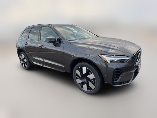 2025 Volvo XC60 Plug-In Hybrid Plus