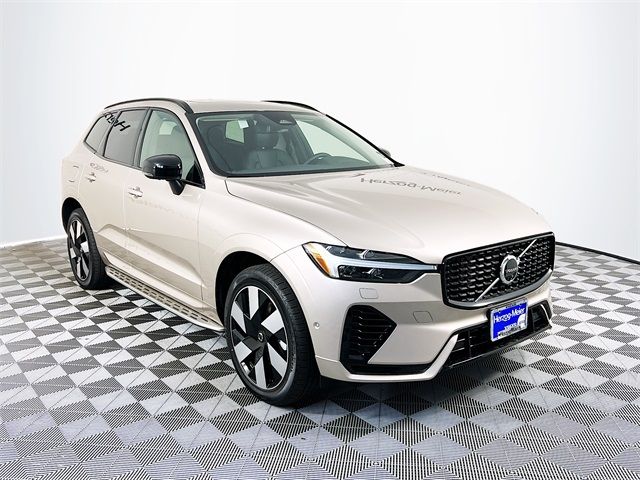 2025 Volvo XC60 Plug-In Hybrid Plus