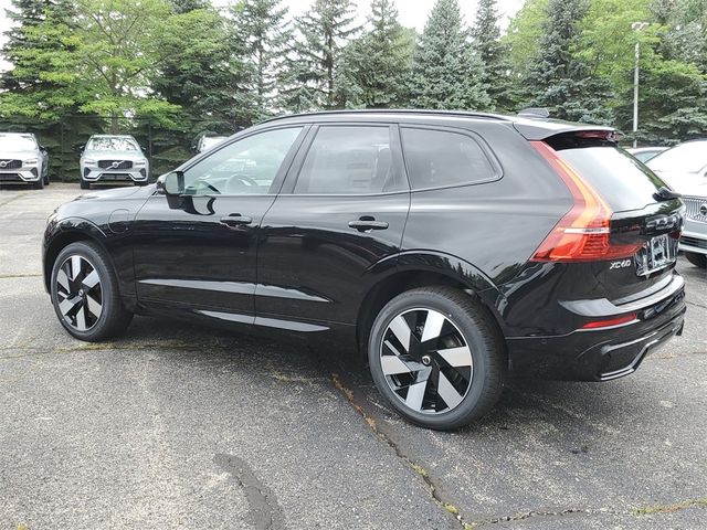 2025 Volvo XC60 Plug-In Hybrid Plus