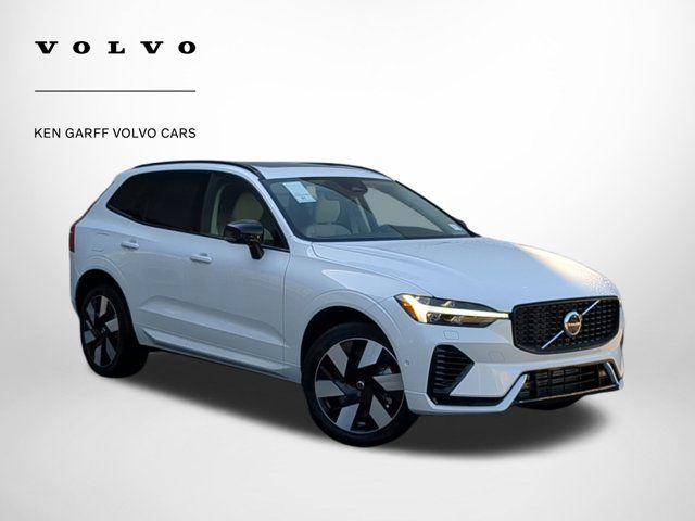 2025 Volvo XC60 Plug-In Hybrid Plus