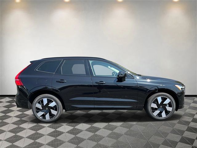 2025 Volvo XC60 Plug-In Hybrid Plus